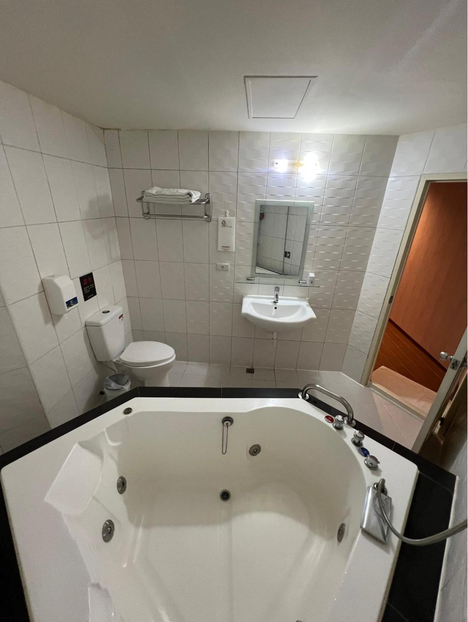 Hua Xiang Hotel -Zouying Cao Hùng Ngoại thất bức ảnh